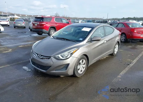 2016 Hyundai Elantra Se z USA, uszkodzony, nr VIN 5NPDH4AE0GH696190